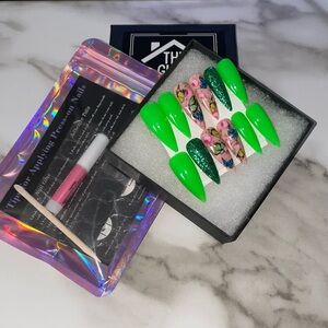 Neon Green and Floral Press-On Nails Set